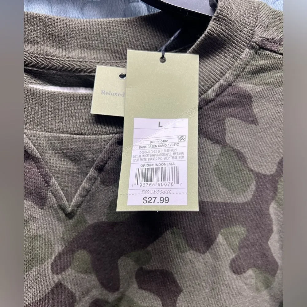 Camo crew neck sweatshirt